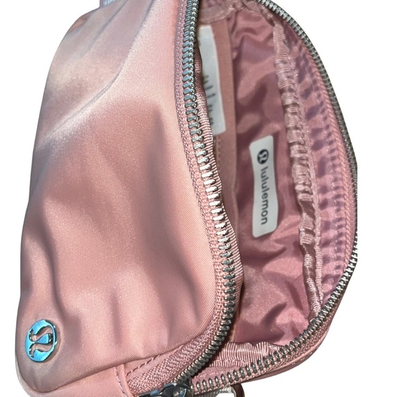 flush pink lululemon belt bag NWT Lululemon Everywhere Belt Bag Mini 0.7L Flush Pink